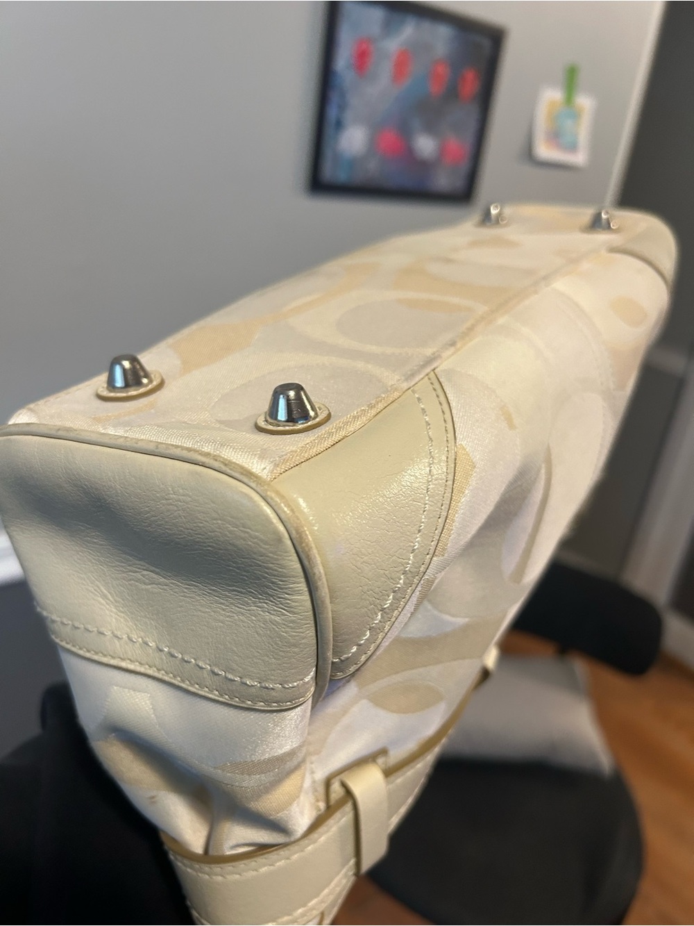 Coach Hampton Optic Vintage Cream and Tan Signature Tote with Horsebit Accent - Picture 12 of 13